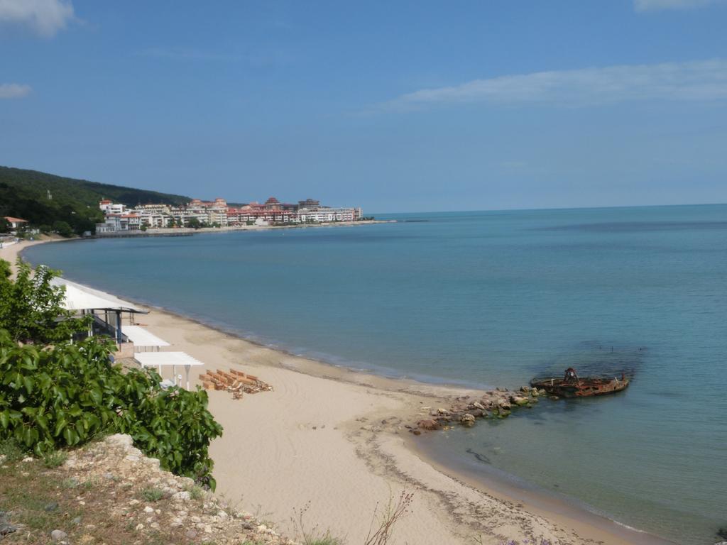 Apartment Panorama On Complex With Pools And Beach, Sveti Vlas Bagian luar foto